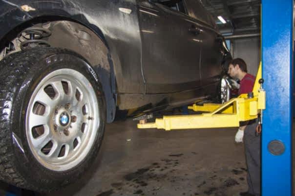 замена подушки двс на бмв